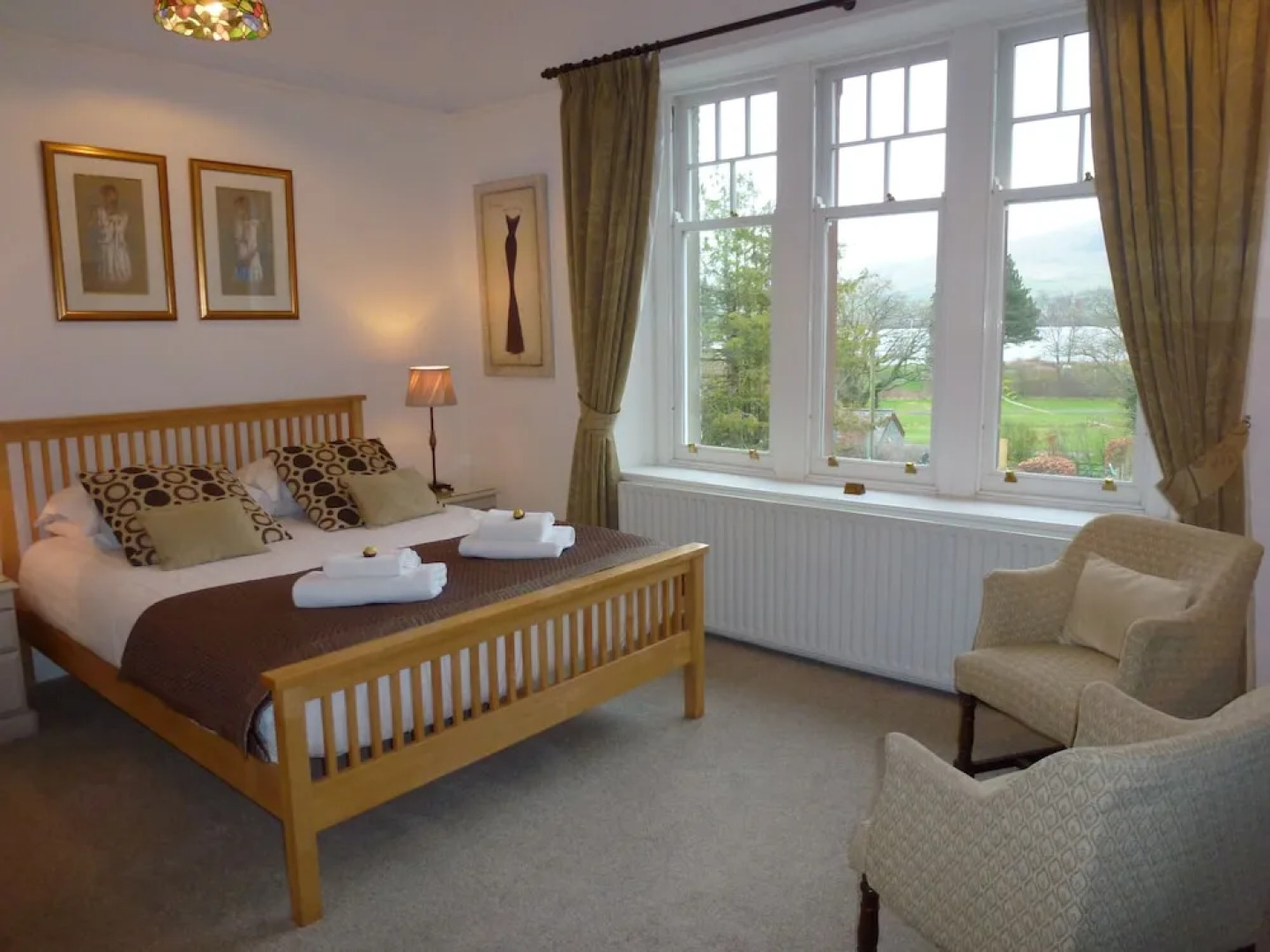 Lakeside Country Guest House