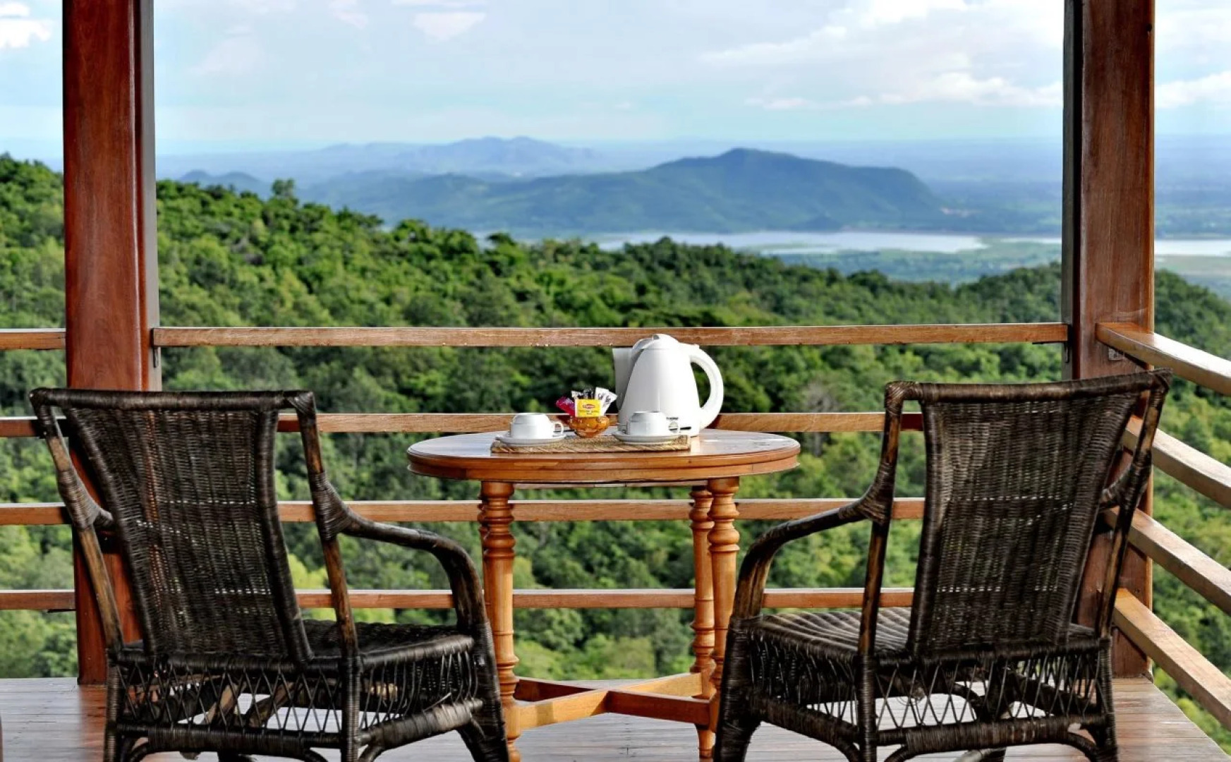 Popa Mountain Resort