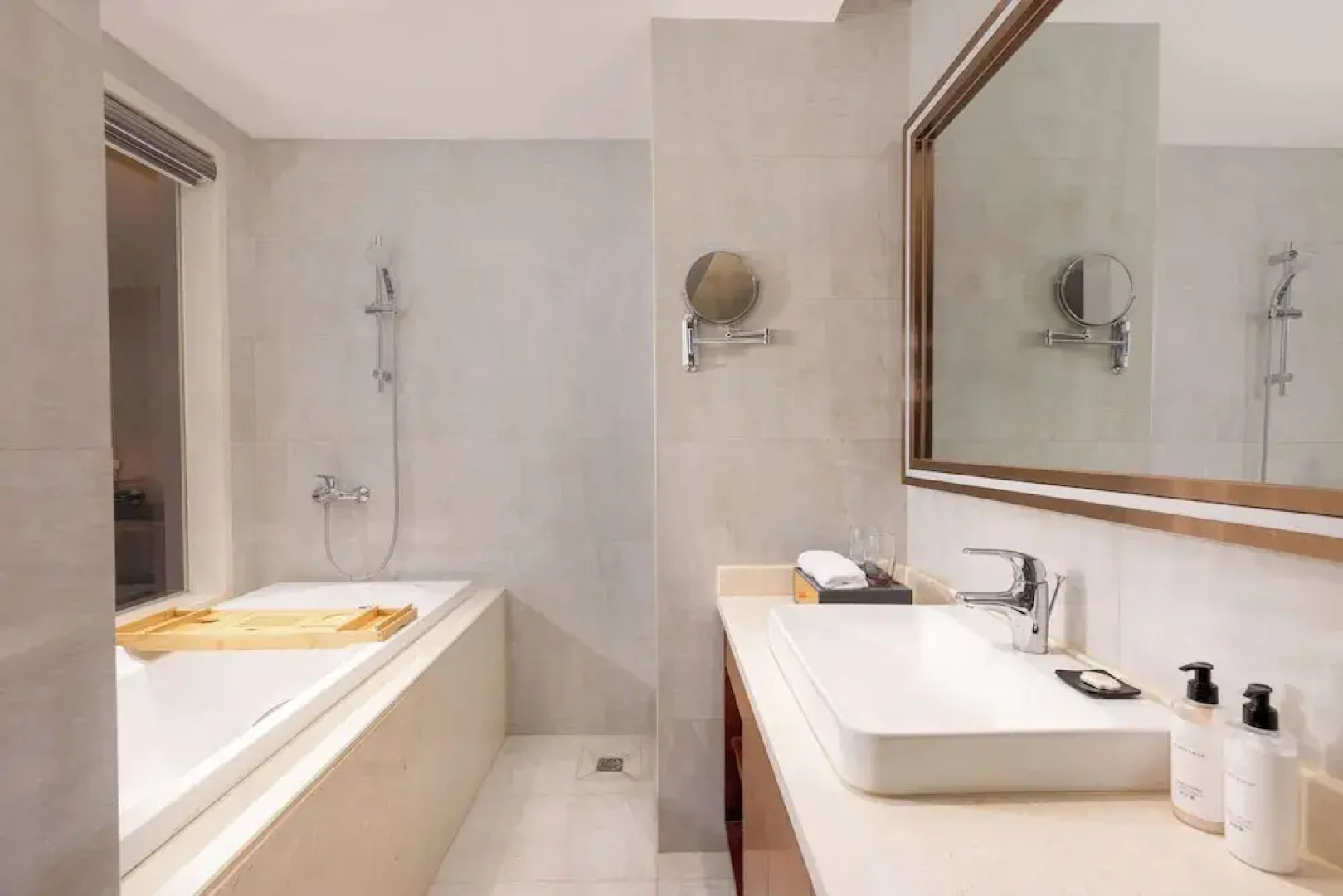 Ramada Encore by Wyndham Jingzhou Shashi