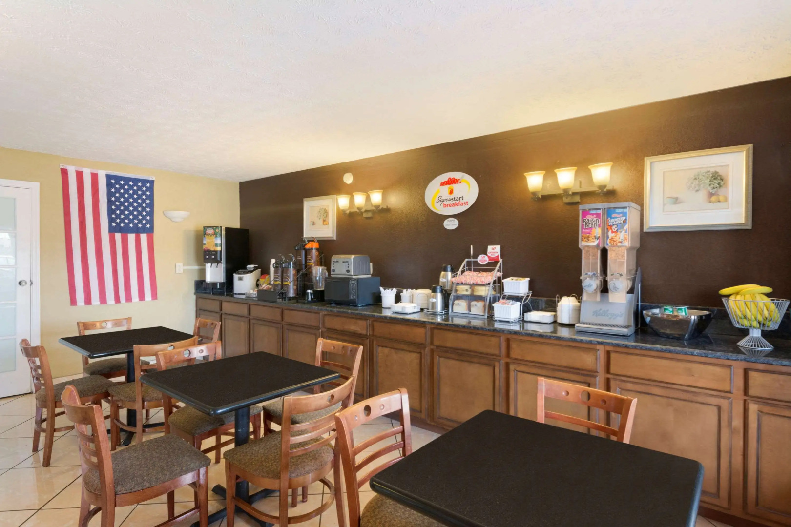 Super 8 by Wyndham Atlanta/Hartsfield Jackson Airport