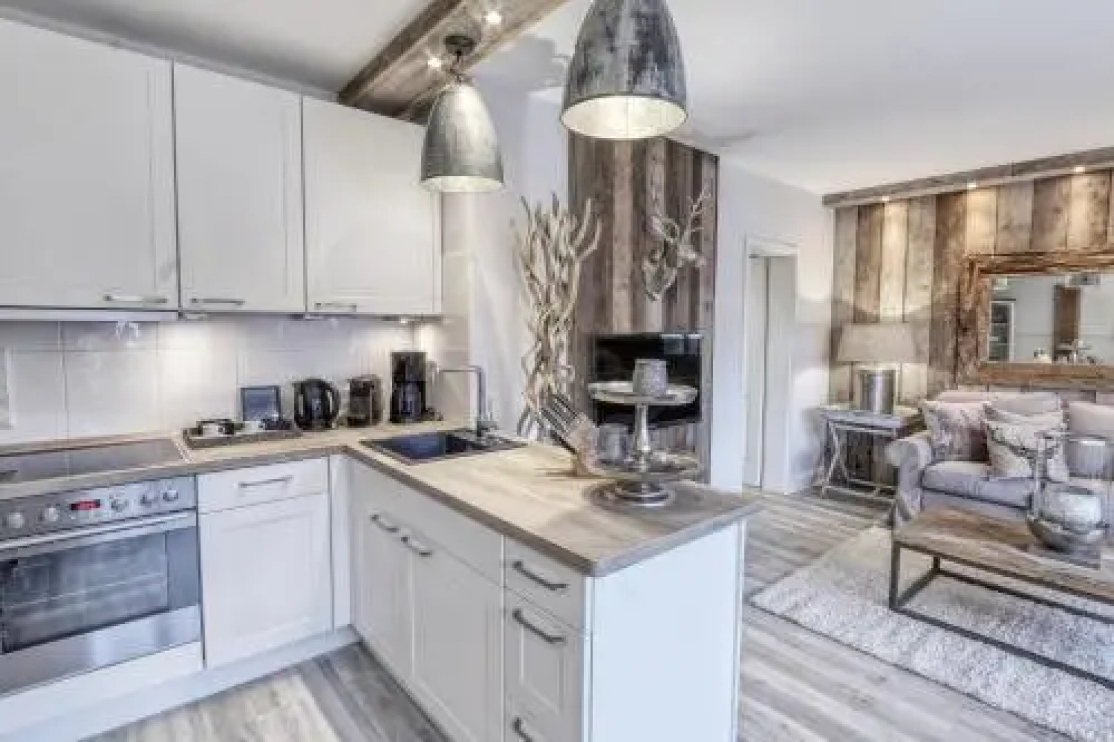 HOME Suites Deluxe mit Sauna