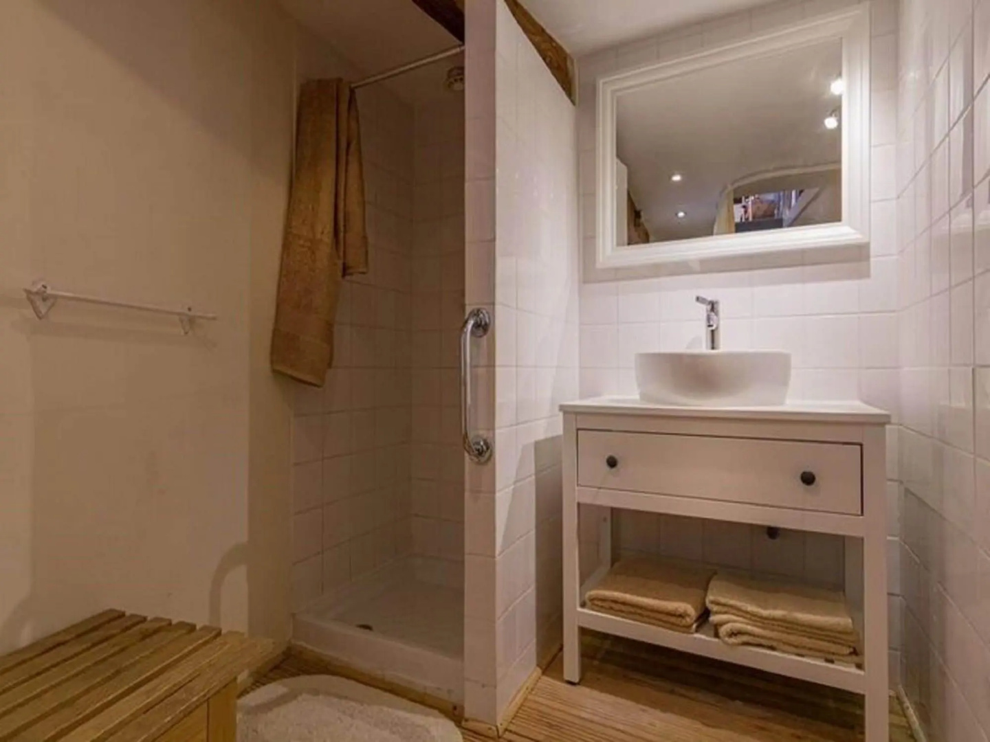 Charming holiday home in Ségur-le-Château with parking