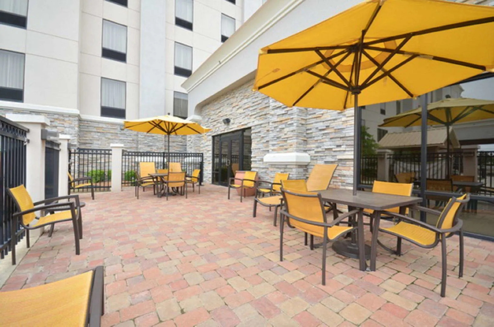 Hampton Inn & Suites Tulsa/Catoosa