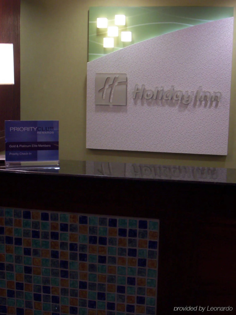 Holiday Inn & Suites Chicago-Carol Stream (Wheaton) by IHG