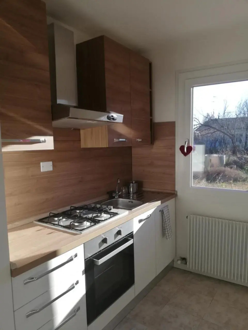 45 Minutes To Venice - by Flora