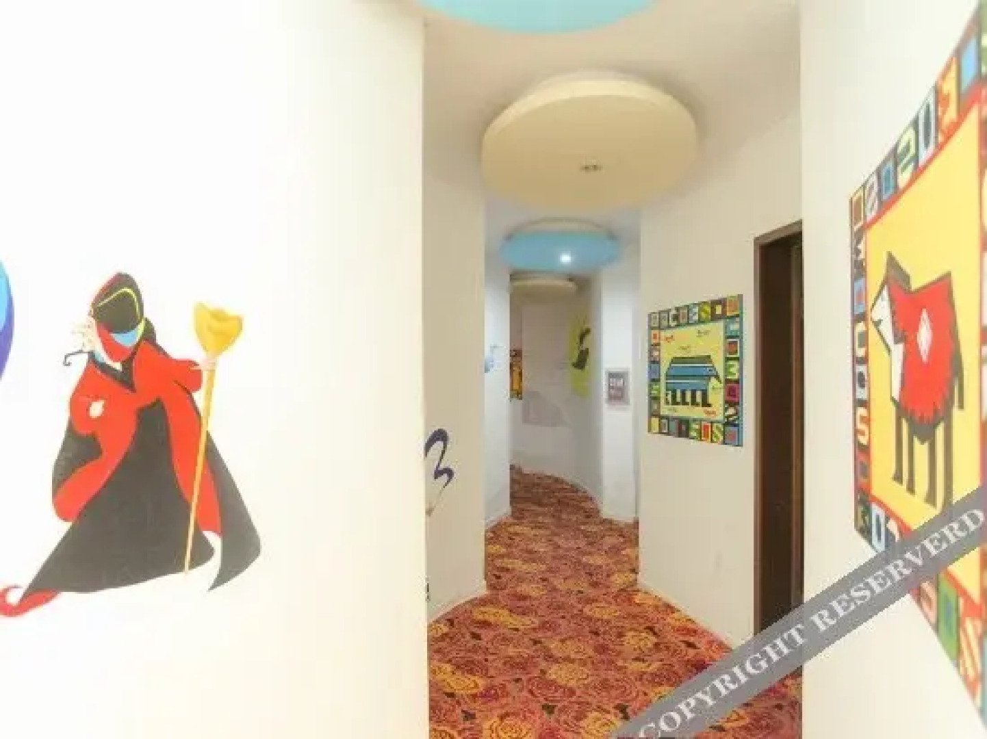 Weiluona Hotel