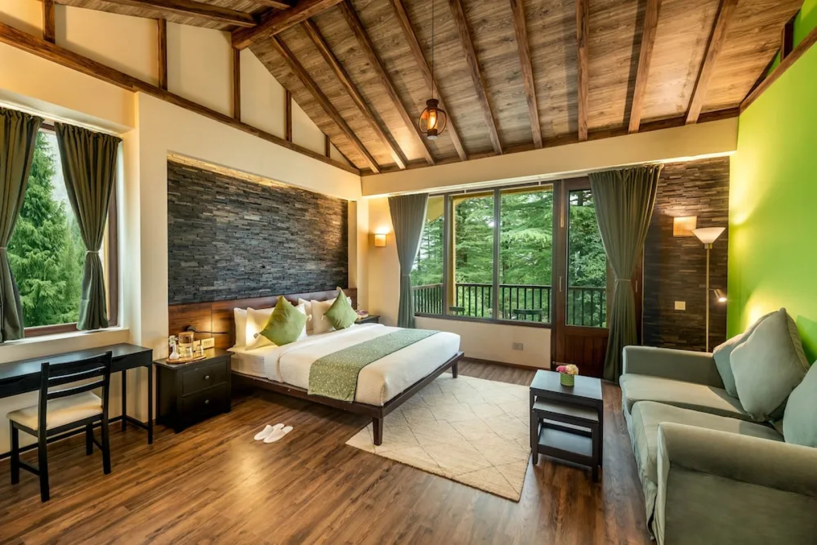 Hotel Eagles Nest