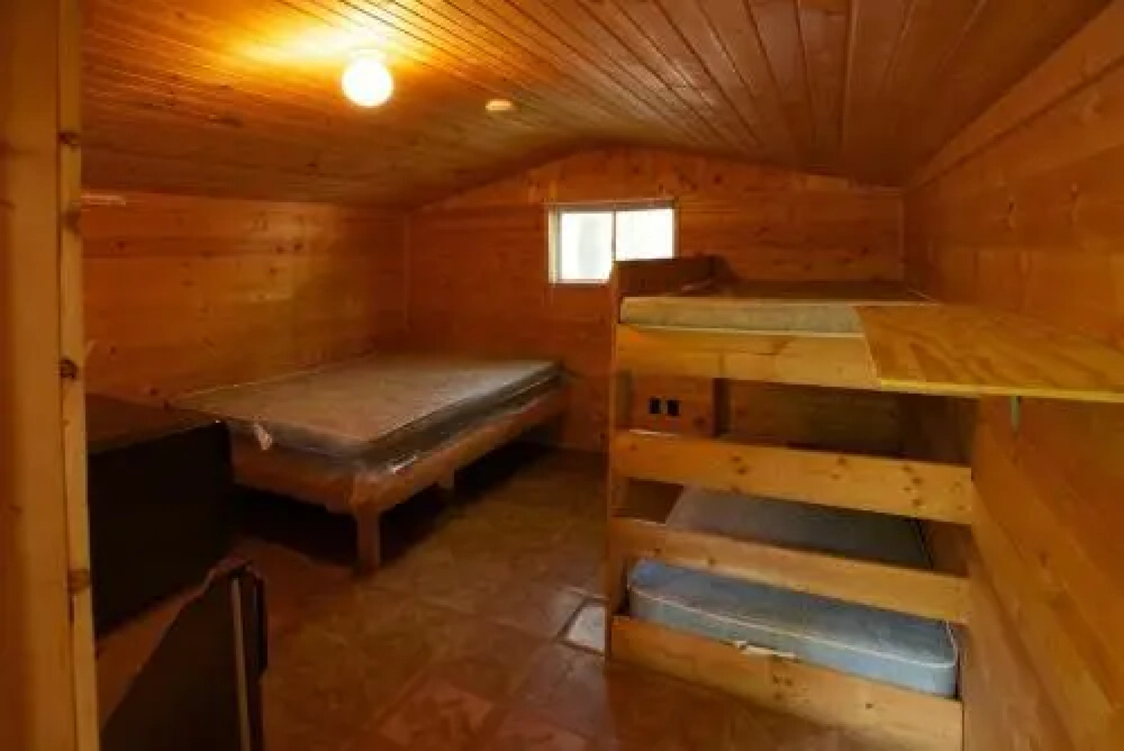 Plymouth Rock Camping Resort Studio Cabin 1
