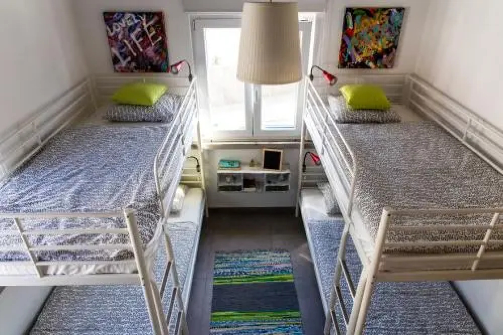 Pura Vida Beach Hostel