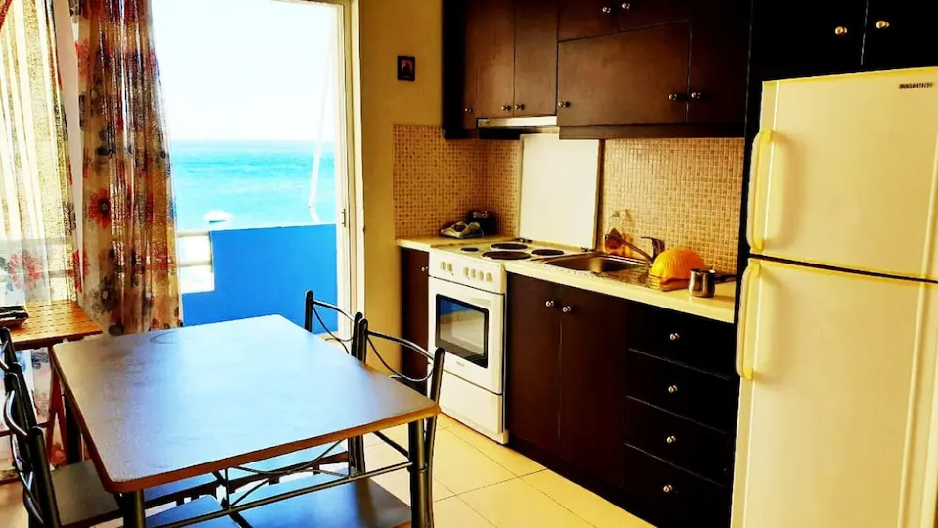 Homy Lovely House Only 1 Min From Sea