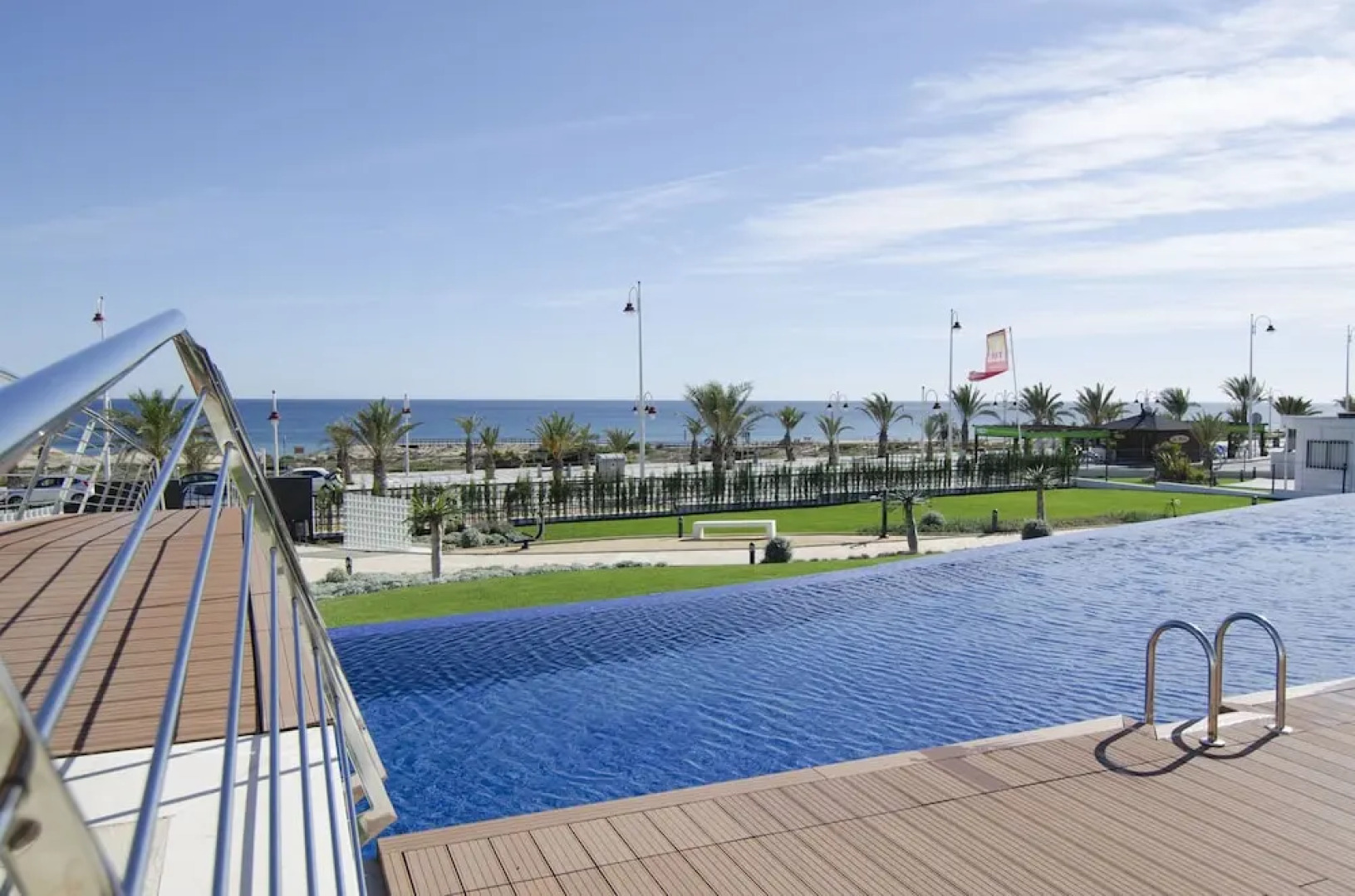 Ocean View Apartments - Marholidays