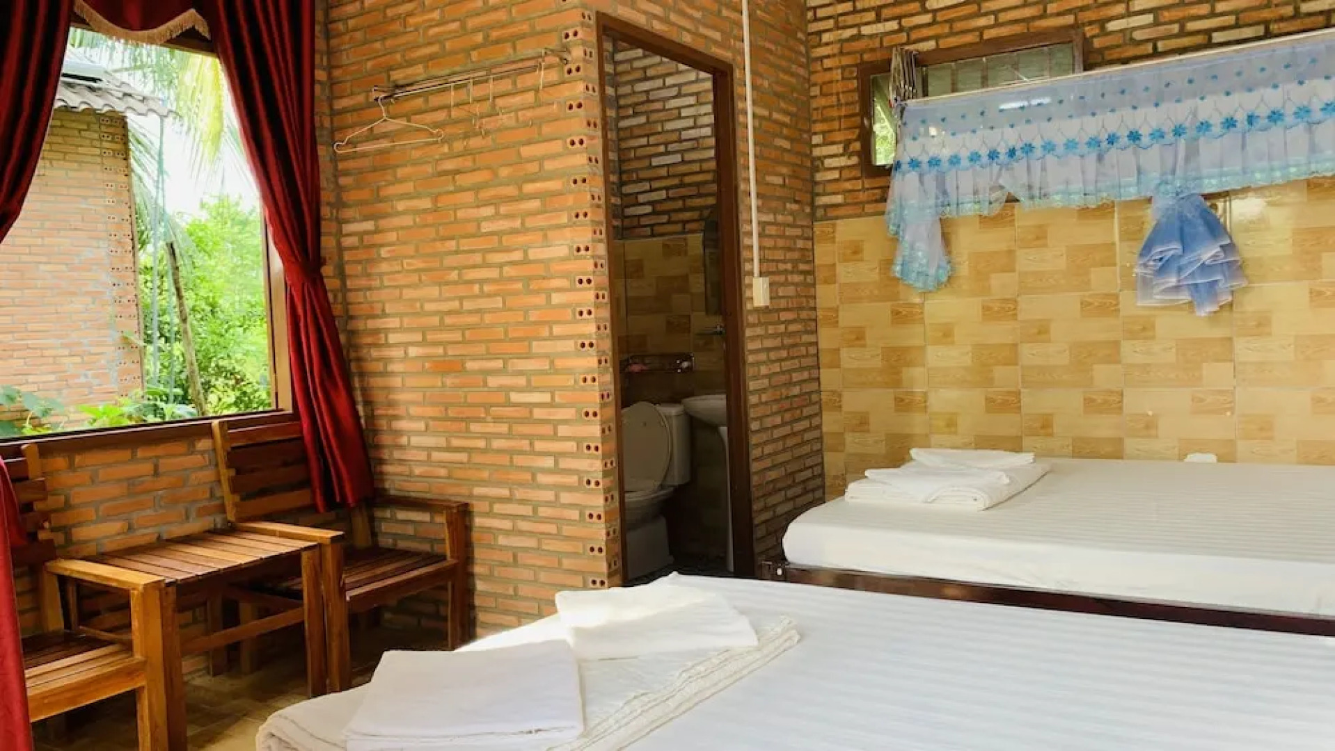 Gibbon Singing Homestay