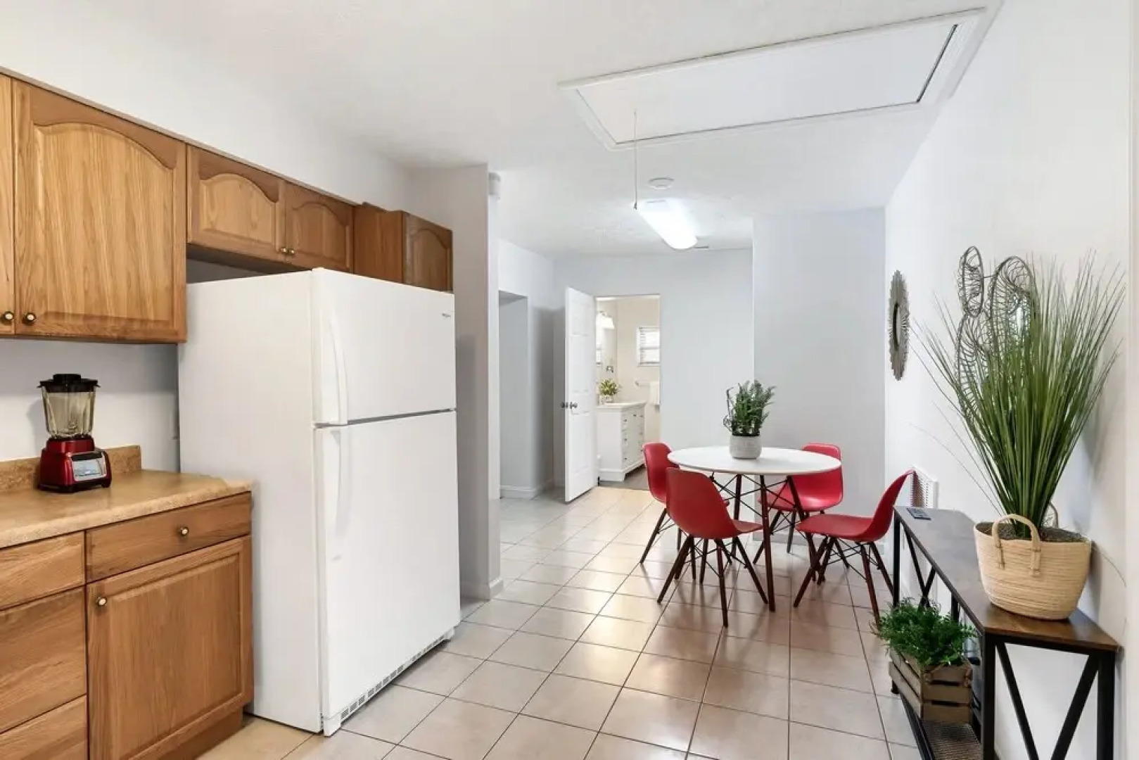 Lakeside Cottage 3 Bedroom Cottage by Redawning