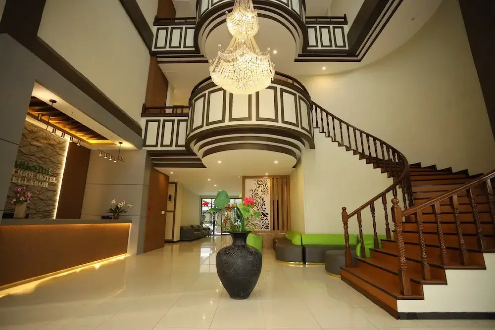 Parkside Meuligoe Hotel