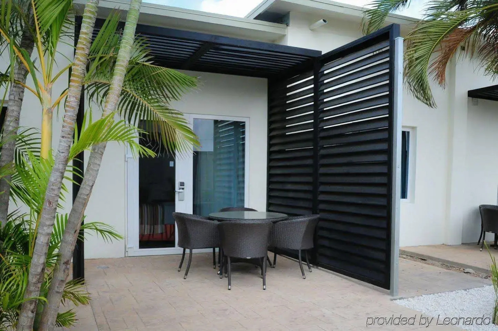 voco Surfside Aruba by IHG