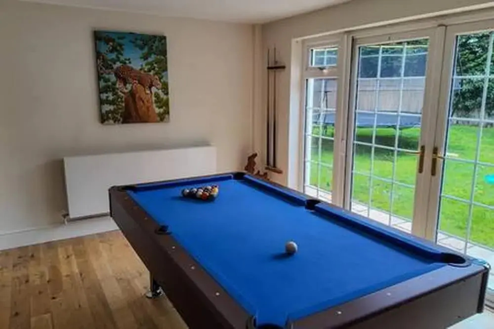 Stratford 4 BR Family Mansion With Pool, Gym & BBQ