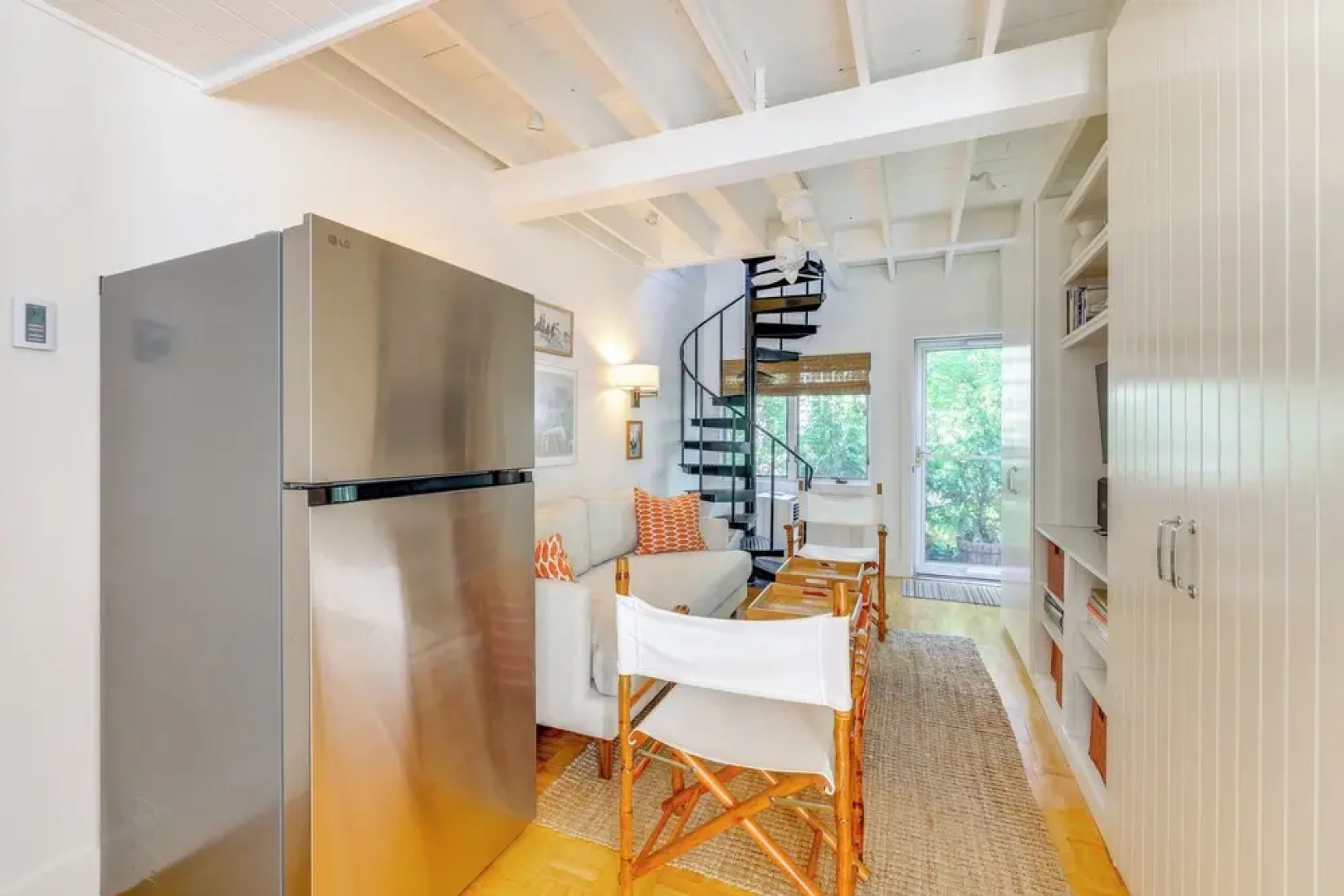 Steps to Beach: Stylish & Lofted Provincetown Gem