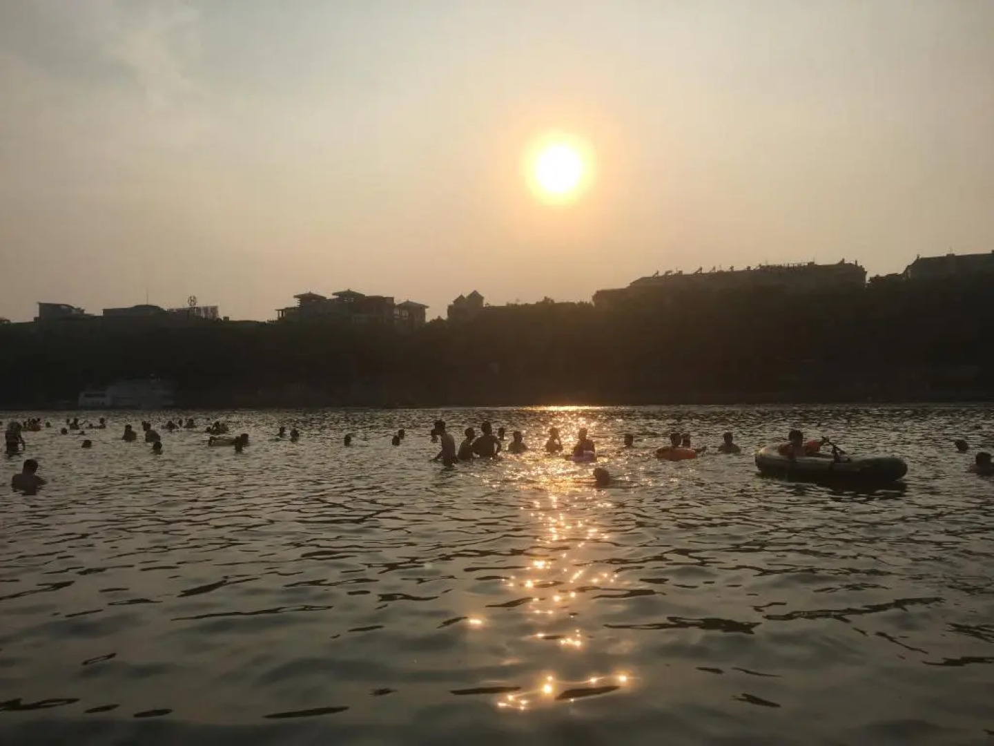 Guilin Cyan Box Hotel