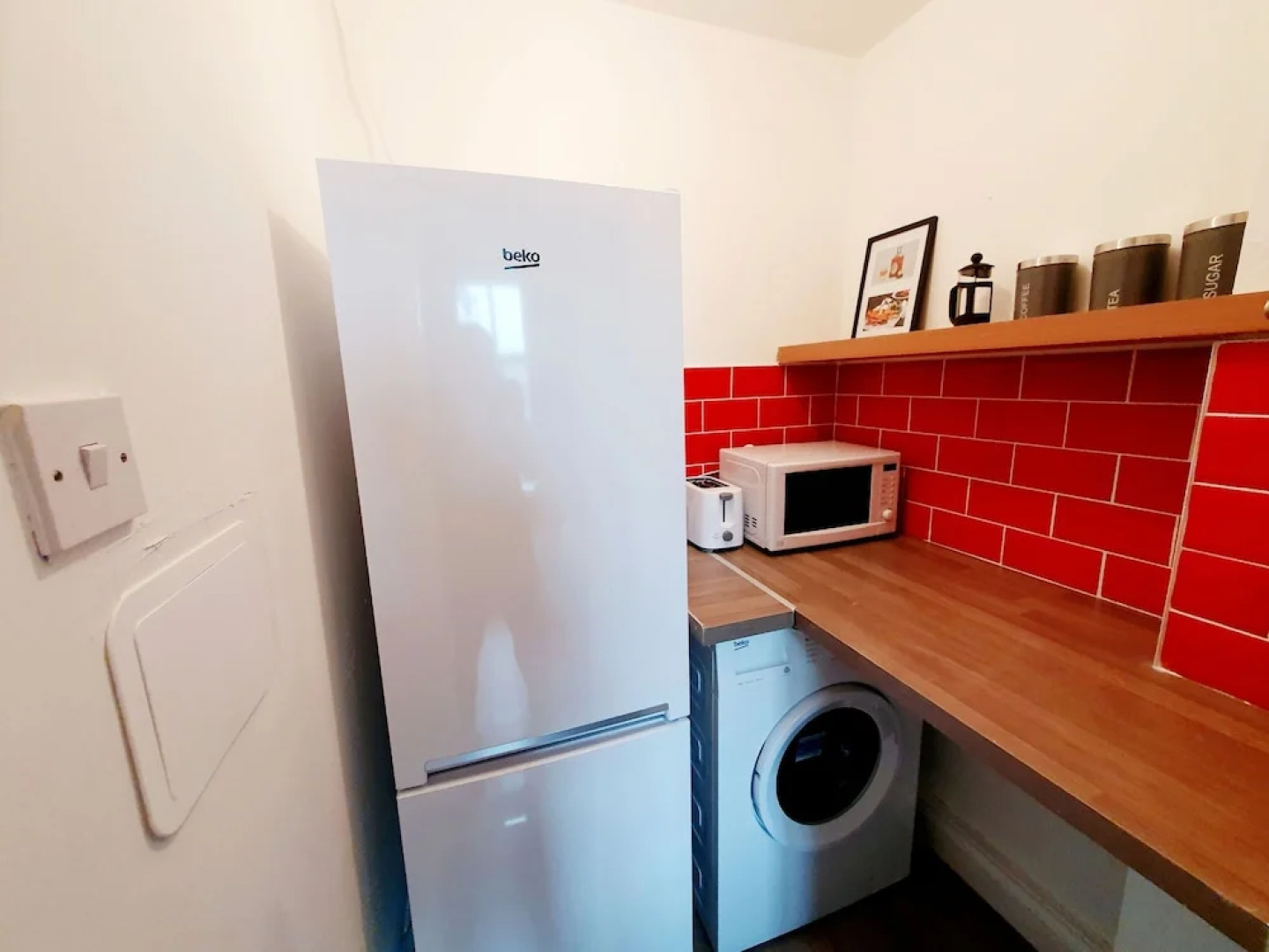 Klass Living - Station Apartment