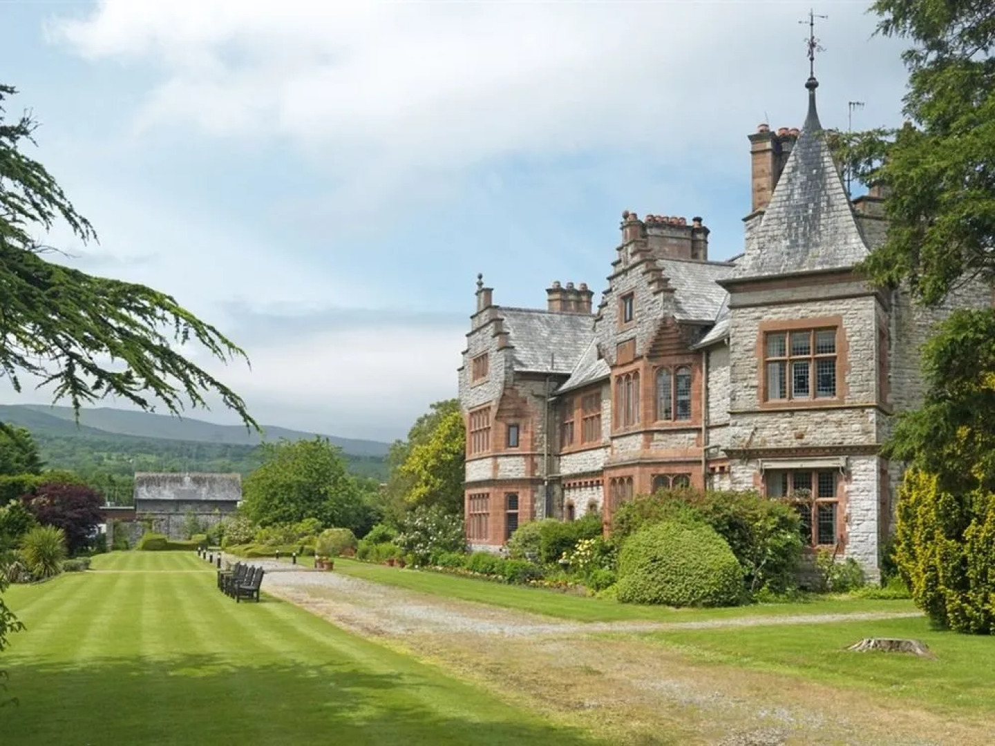 Caer Rhun Hall Hotel