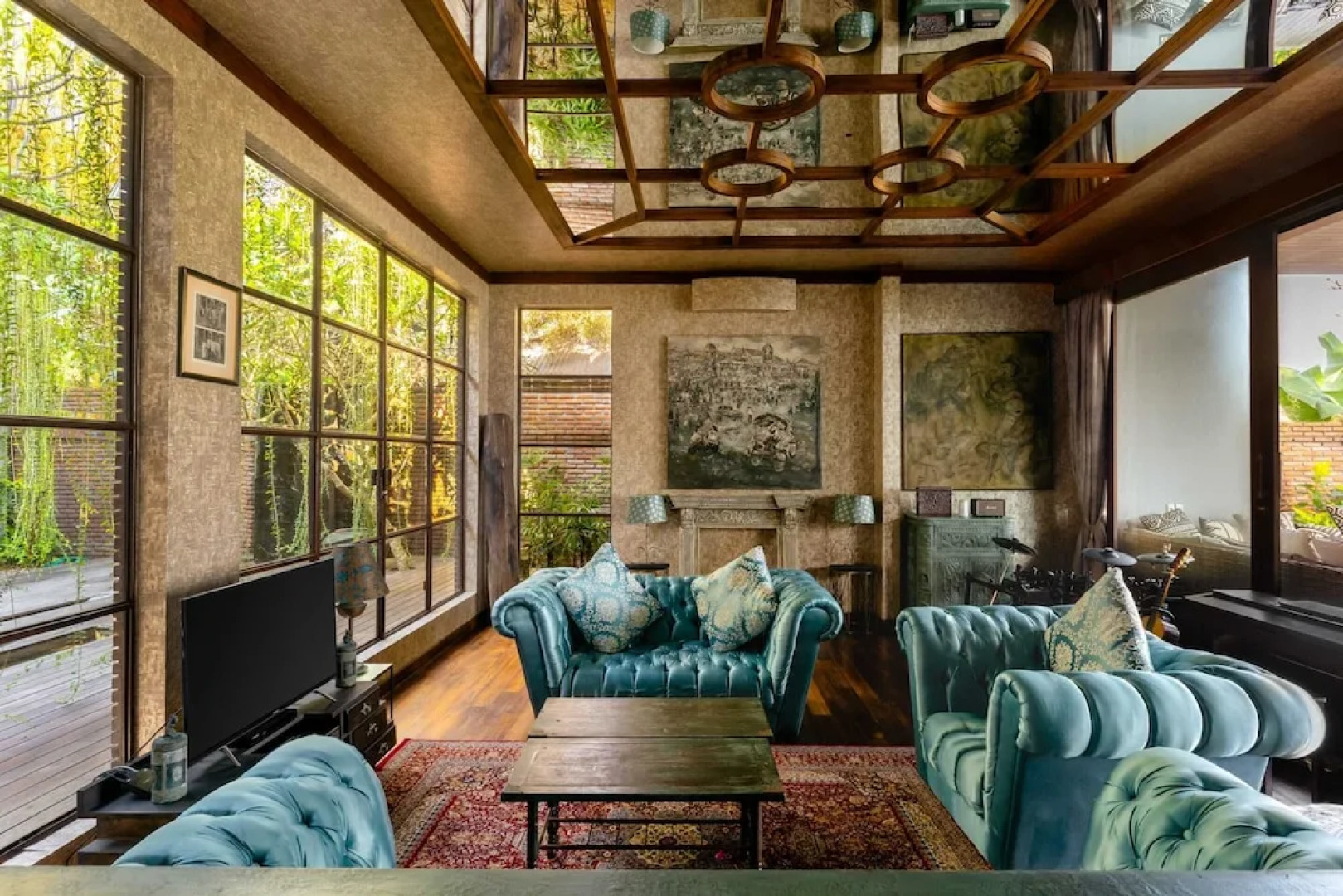 Villa Manis Beachfront