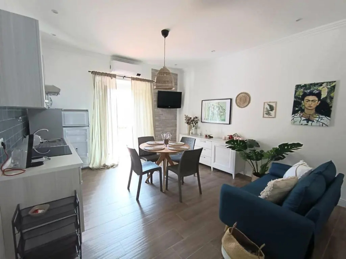 Casa Rosamari - su Lago di Posta Fibreno, Appartamento con camino