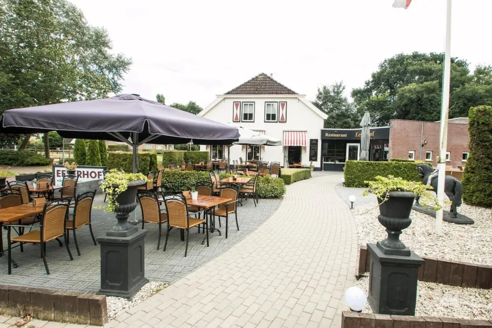 Brasserie Restaurant Hotel Eeserhof