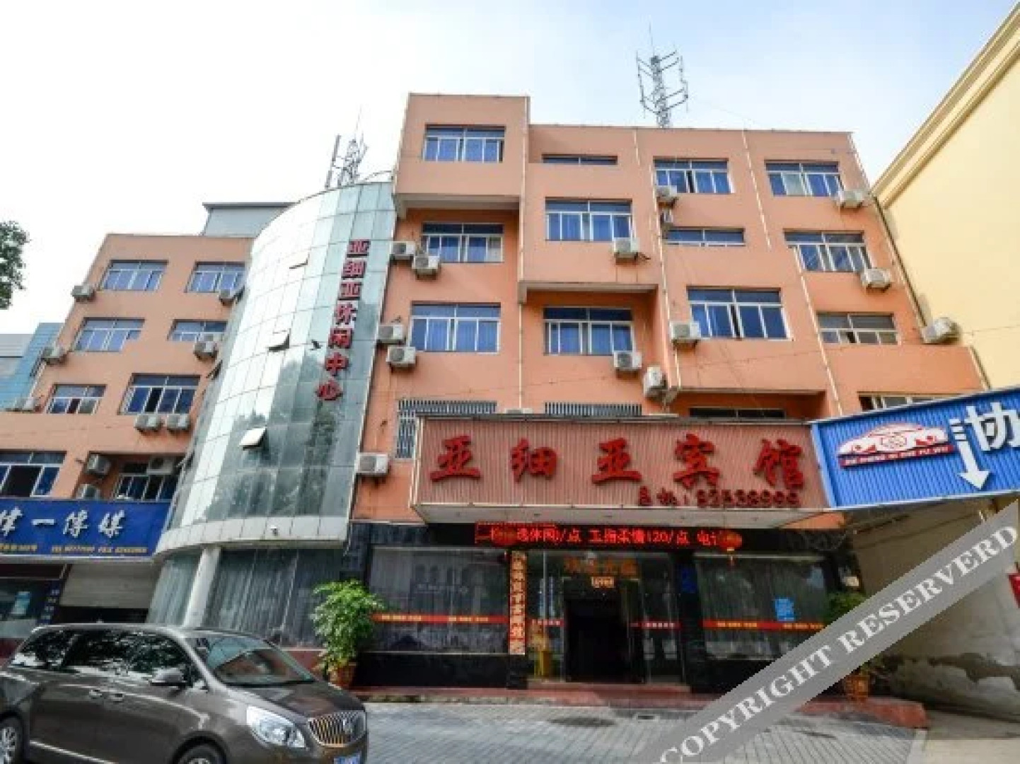 tanzousiluqiaoquyaxiyabinguan