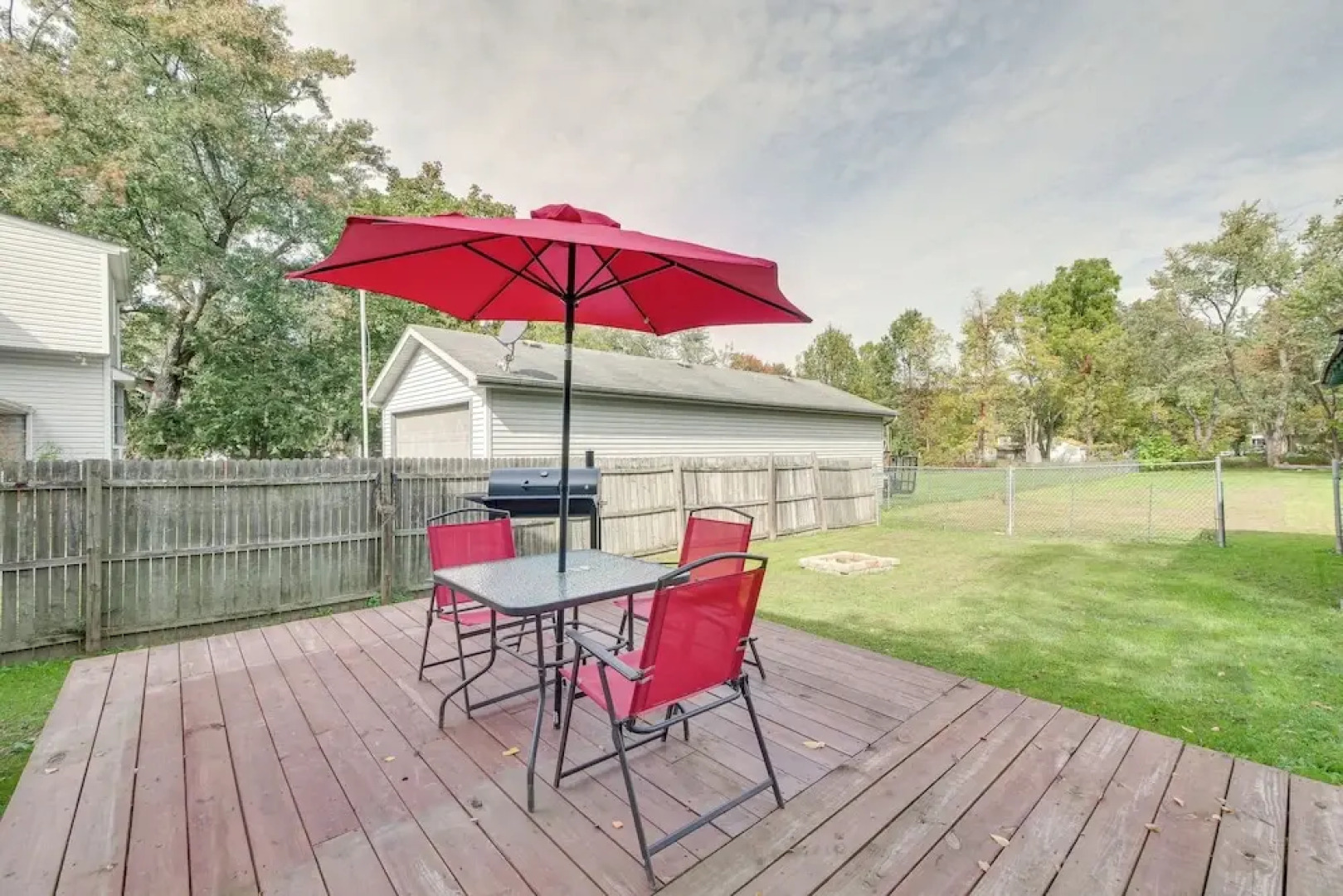 Welcoming Home in Youngstown w/ Private Backyard!