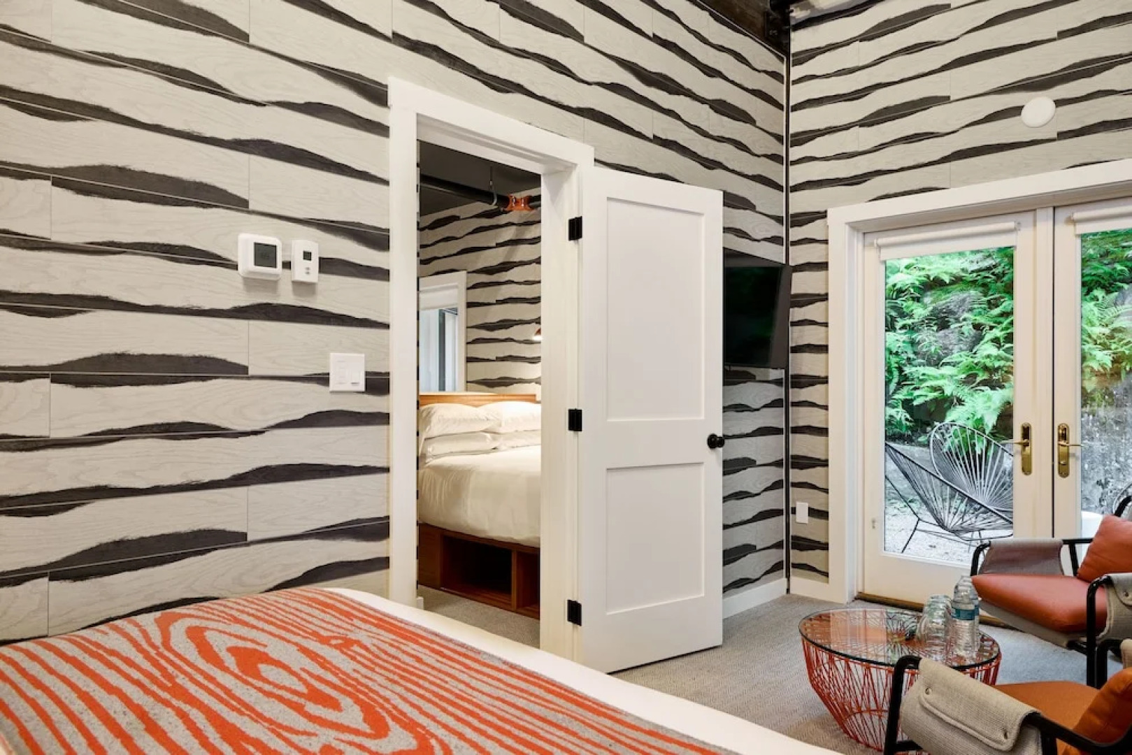 Ye Olde England Inne