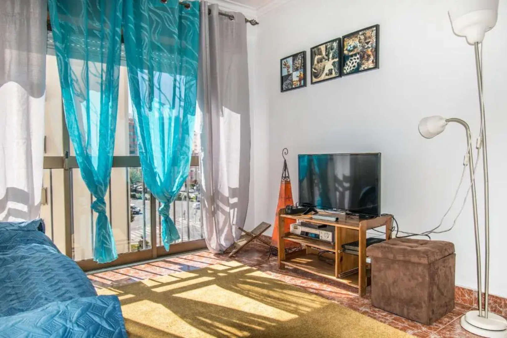 Perfect to Enjoy Lisbon Cascais and Sintra at 1200 metres to metro blue line and Sintra Rail line