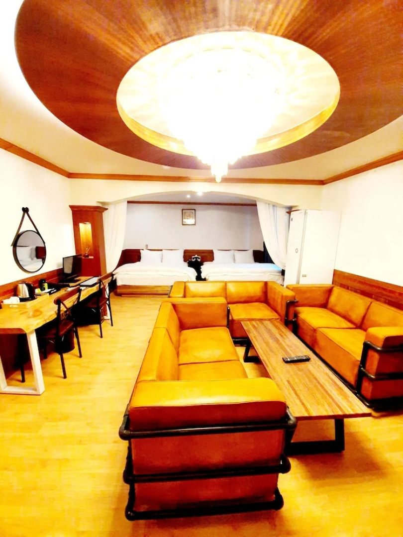 Uneed Business Hotel