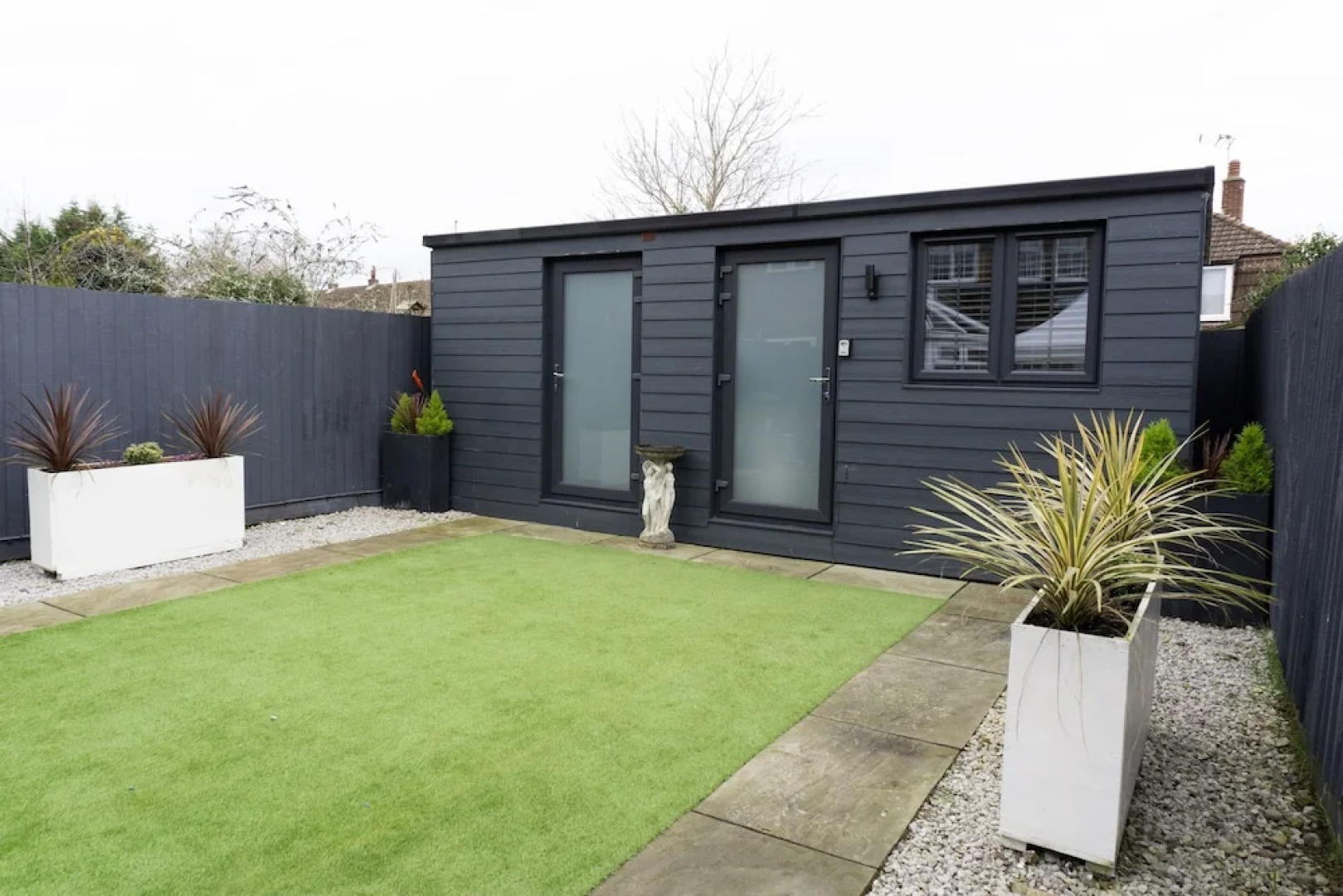 Beautiful 2 Bed Studio