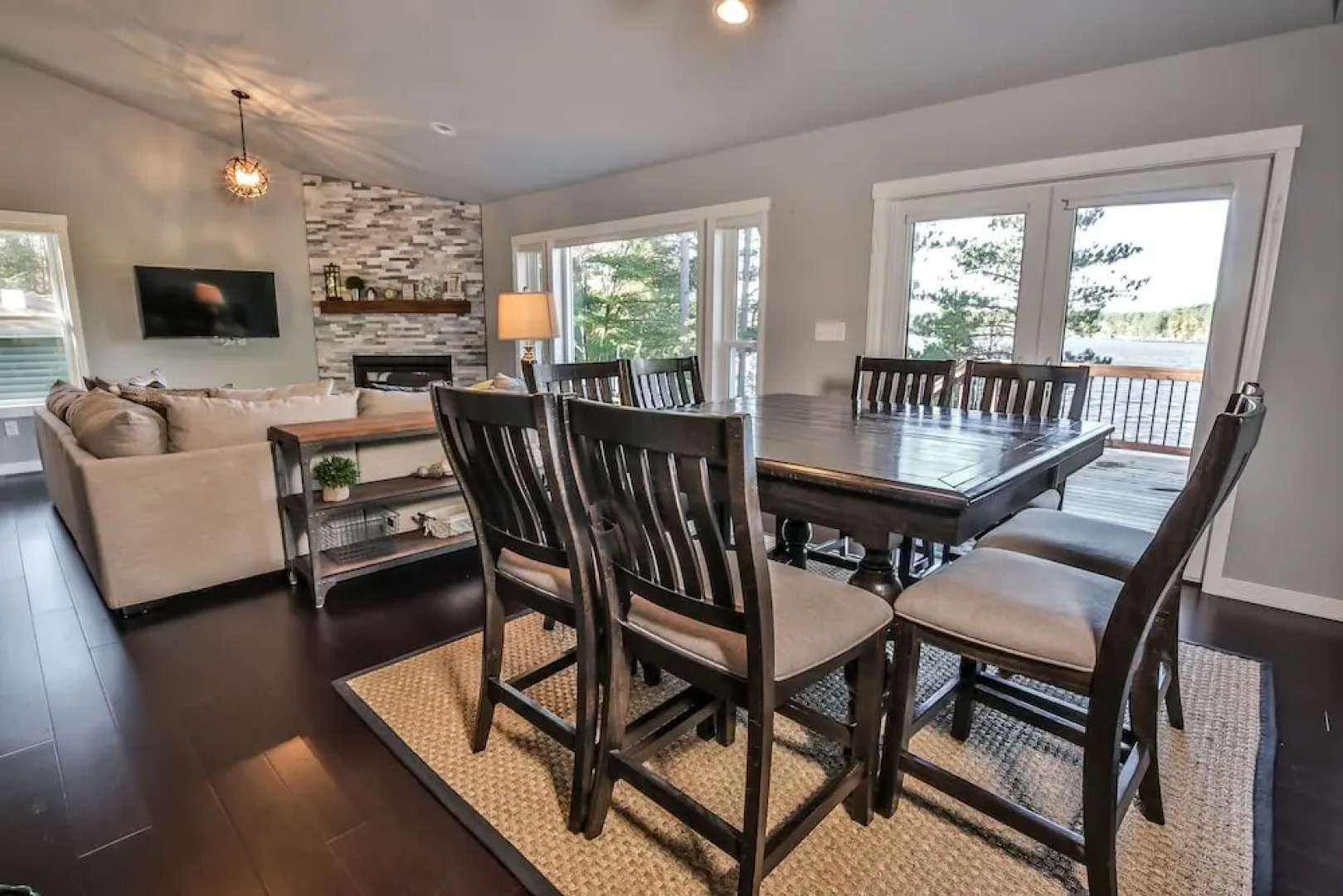 Rosie's Retreat - 4 Br Home