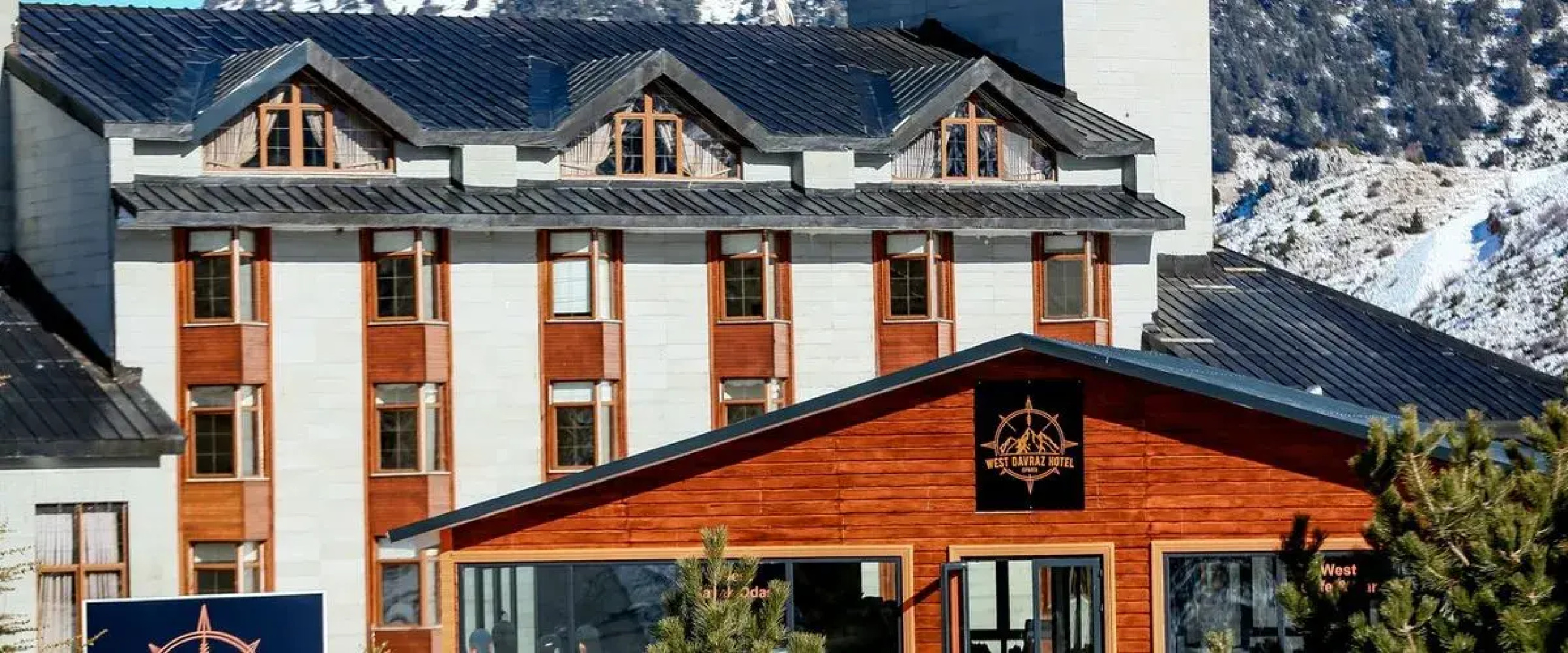 West Davraz Hotel