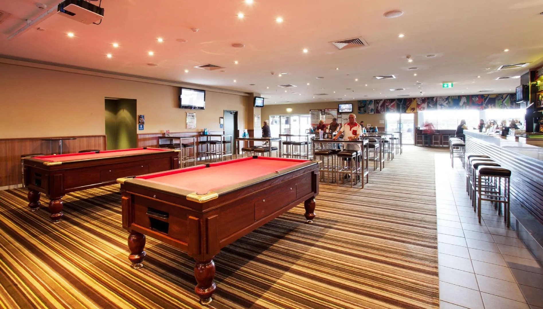 Nightcap at Dalrymple Hotel