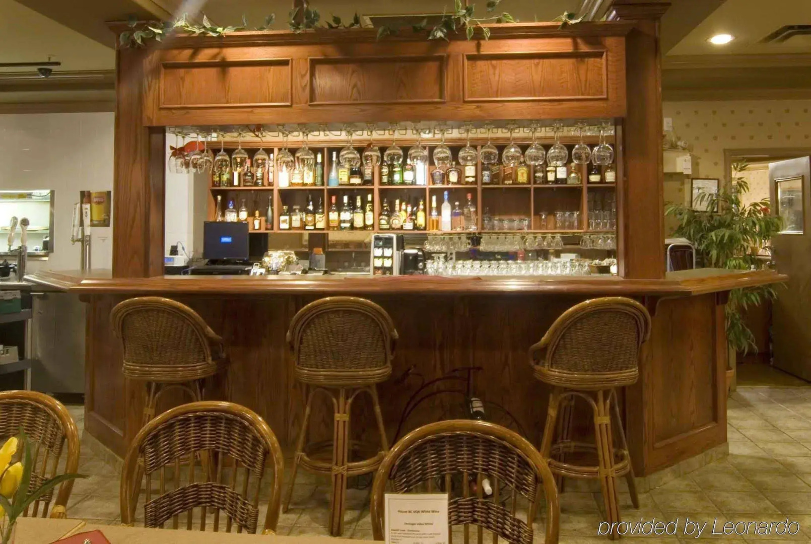 Best Western Plus Osoyoos Hotel & Suites