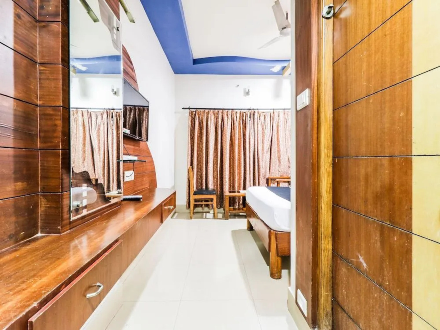 Capital O 38707 Vijetha Inn