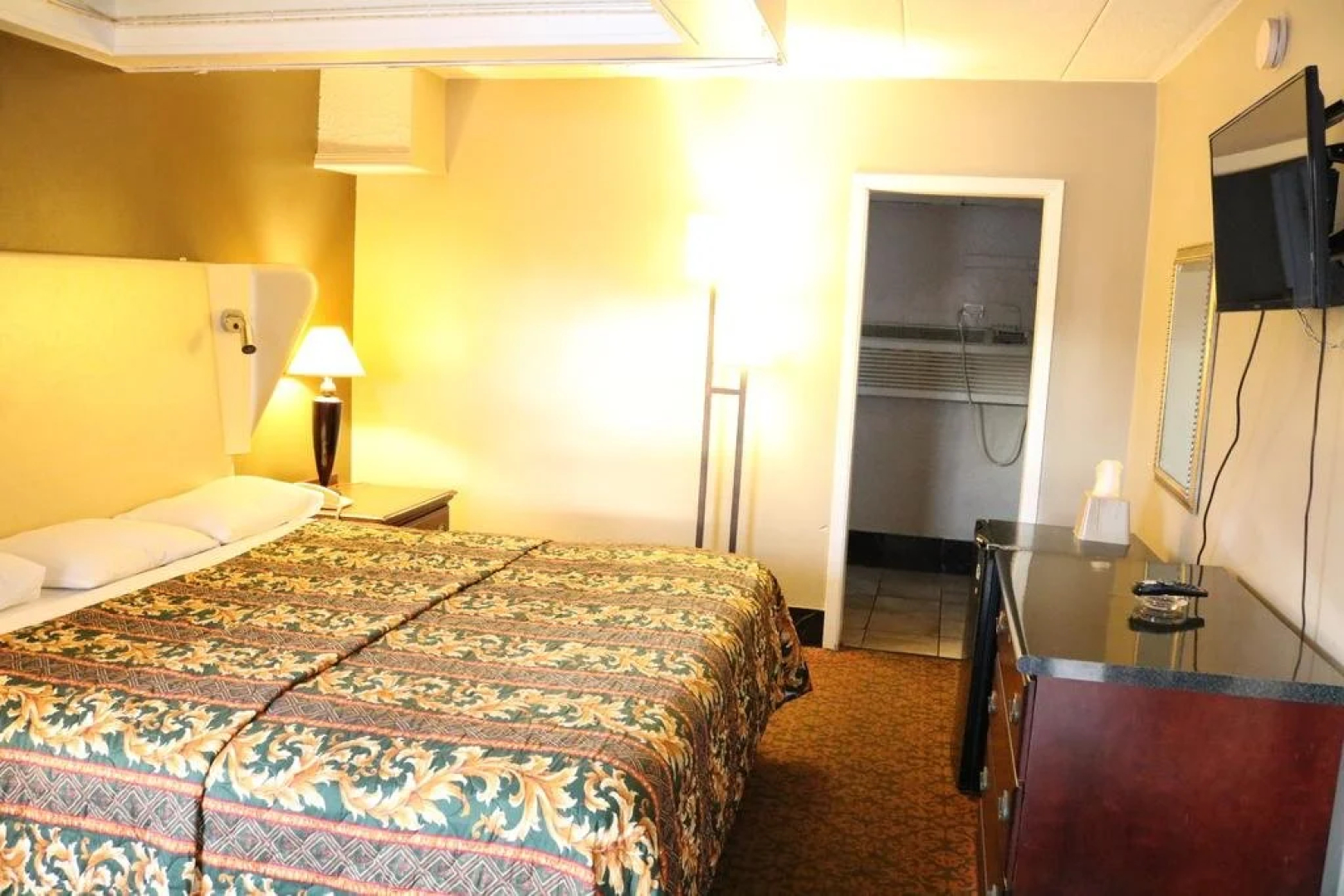Hotel O Miami Inn & Suites Chicago Midway Airport