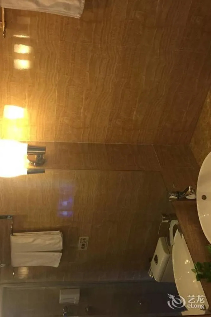 Xiamen Kellywood Hotel