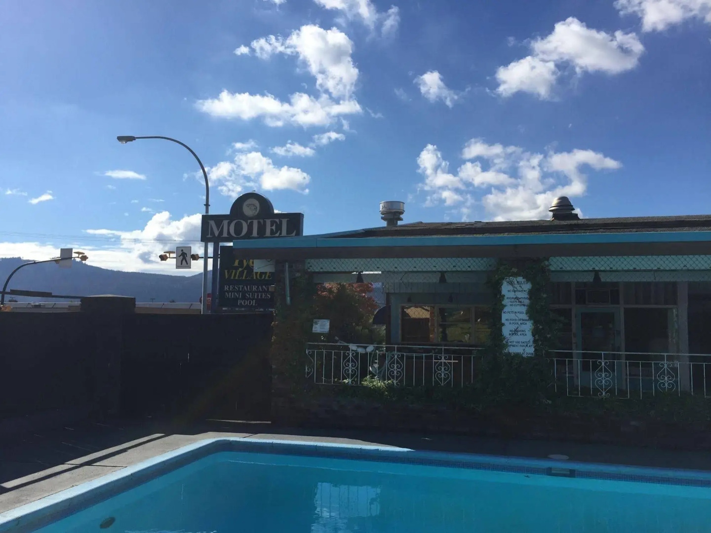Tyee Village Motel