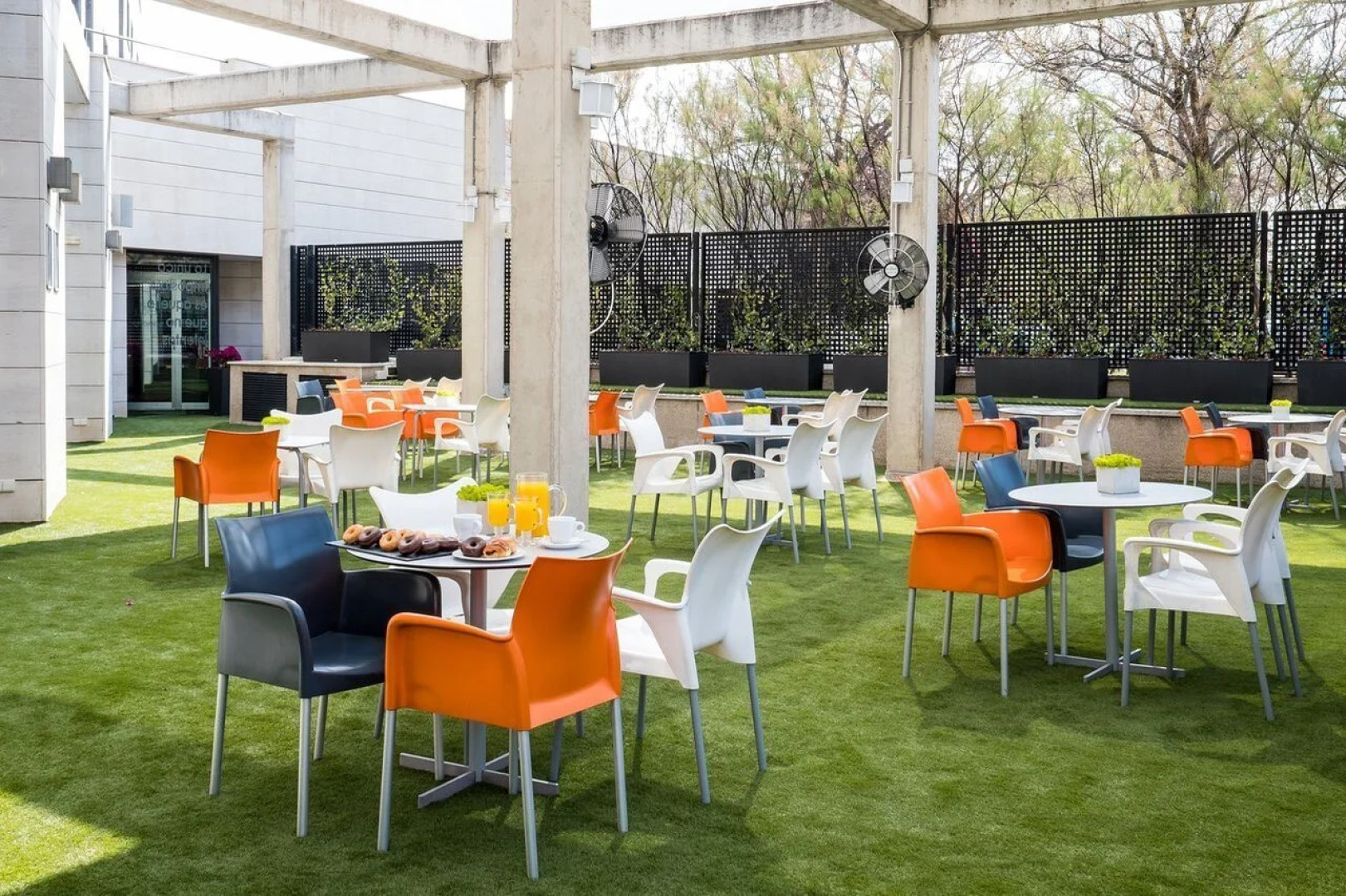 Hotel Tach Madrid Airport