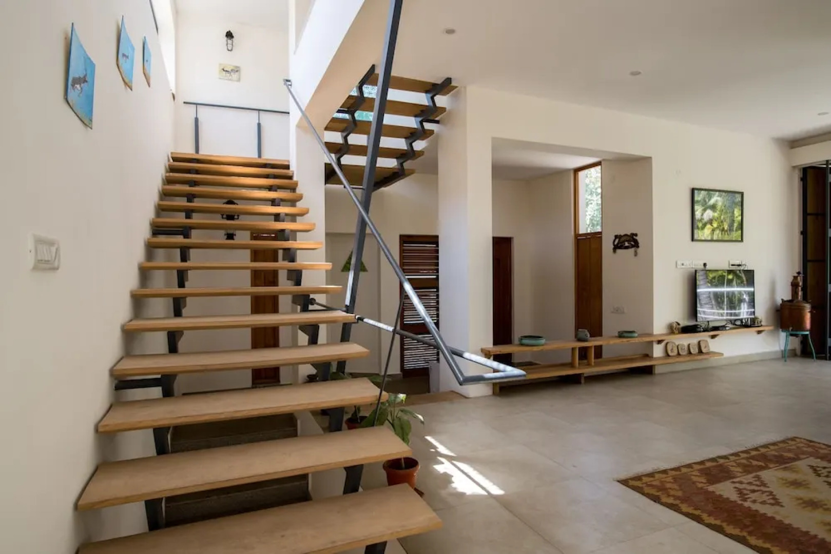 Davey's Townhouse by Vista Rooms