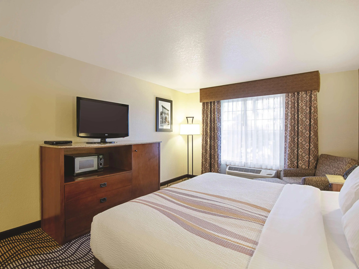 Best Western Plus Riverfront Hotel & Suites