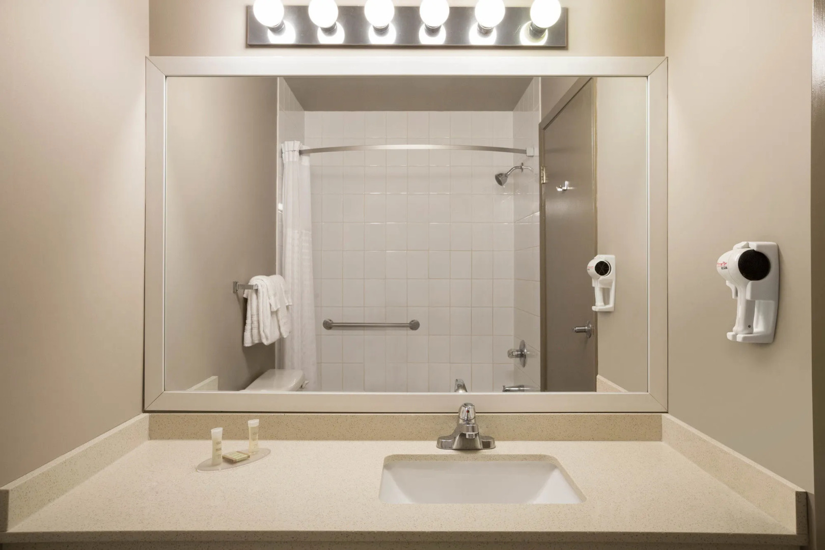 Spark by Hilton Woodstock