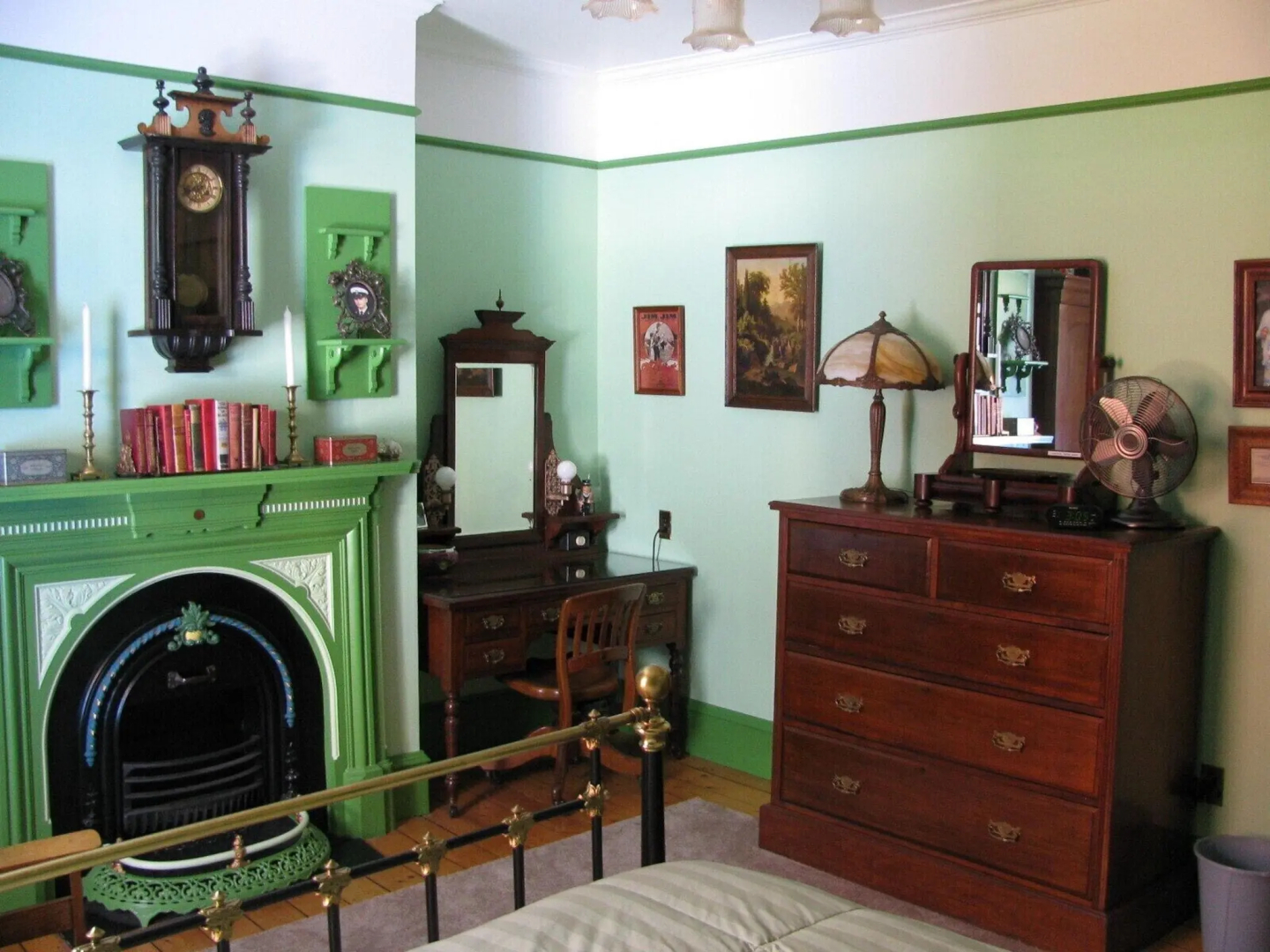 Gower Manor Historical Bed & Breakfast