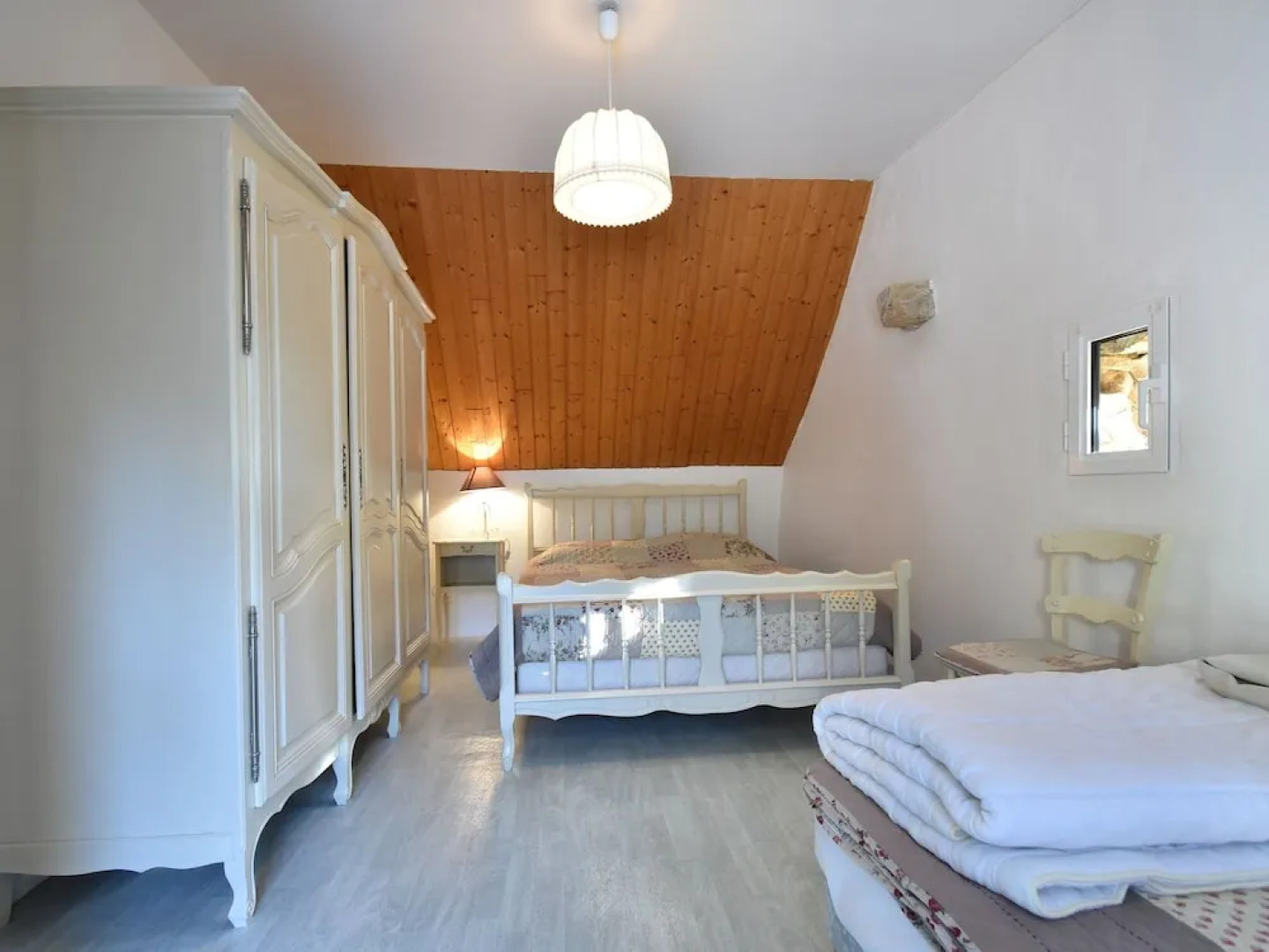 Modern Holiday Home in Florimont-Gaumier with Private Pool