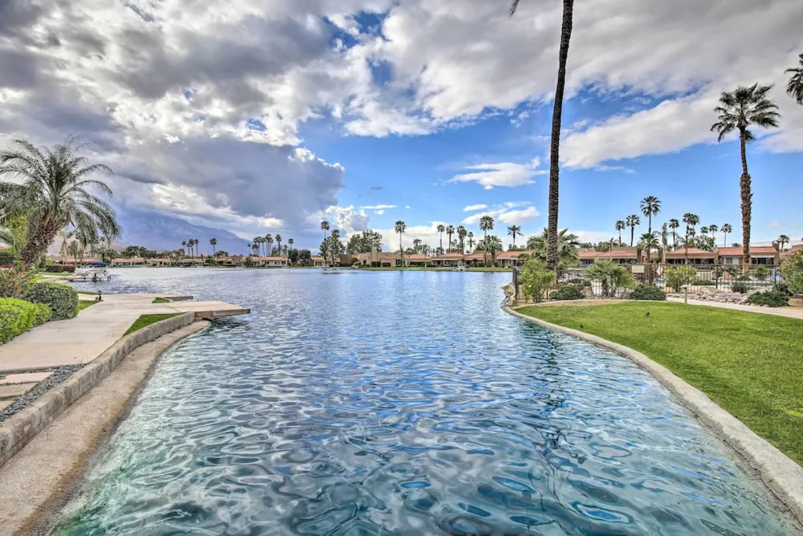 Rancho Mirage Condo w/ Mtn Views + Pool Access