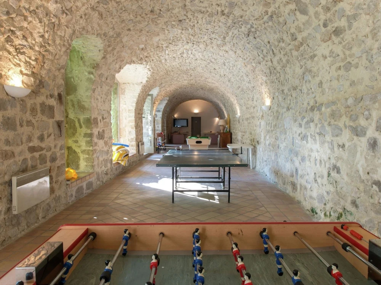 Lavish Apartment in Saint-clair With Balcony