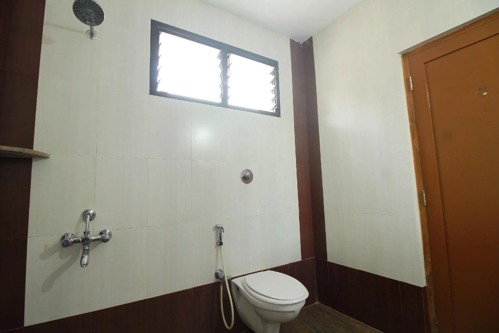 OYO 22454 Hotel Janardana